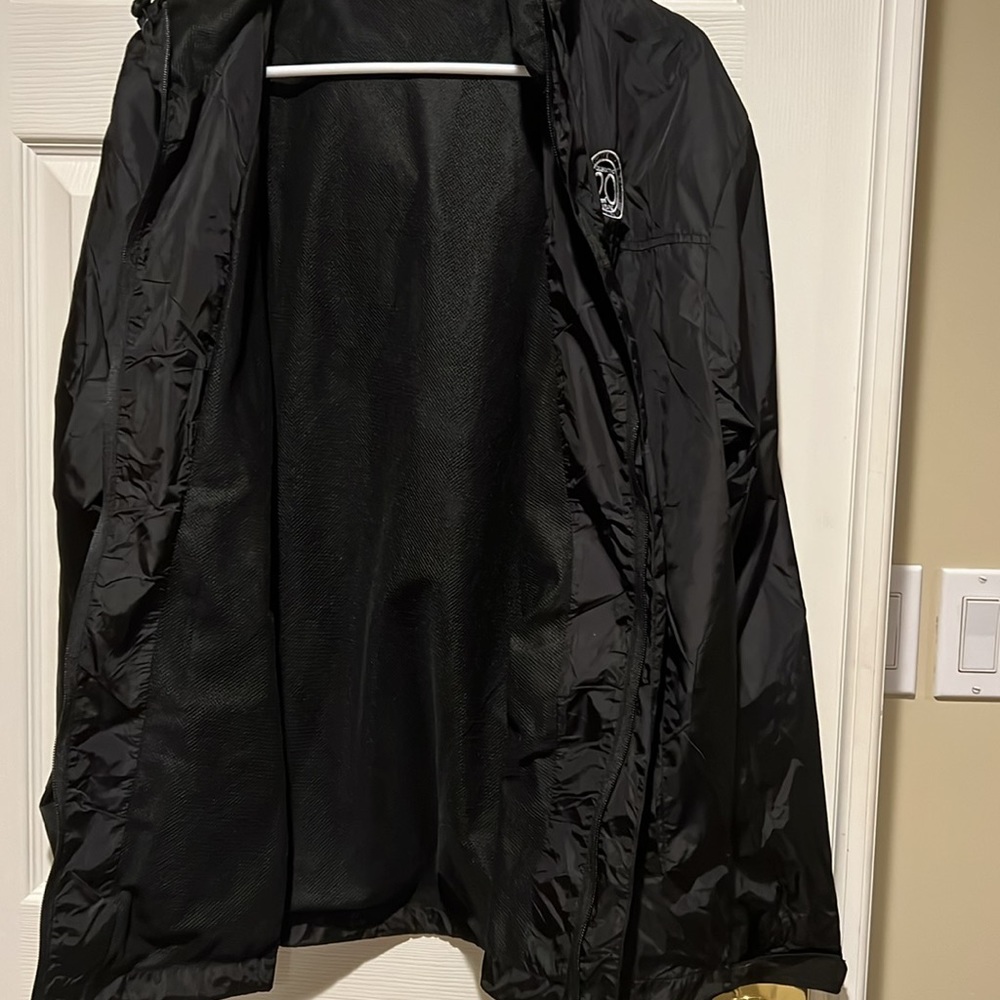 Men’s Windbreaker with Mesh Lining - Seneca Niagara Resort & Casino - Size XL - Picture 3 of 9